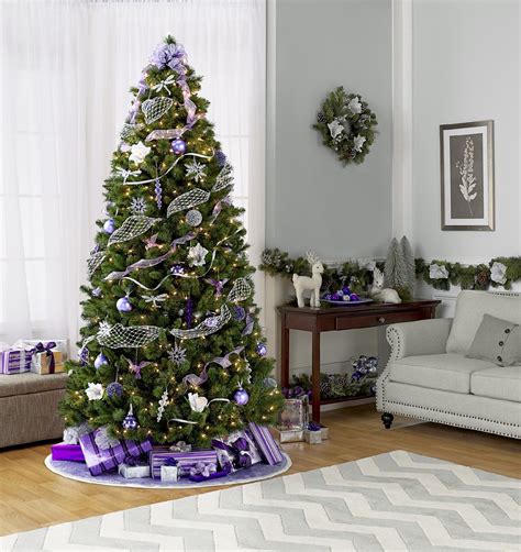 Really Fascinating Ways To Decorate Your Christmas Tree