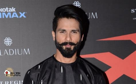 Shahid Kapoor Age Height Father Wife Movies List Biography More