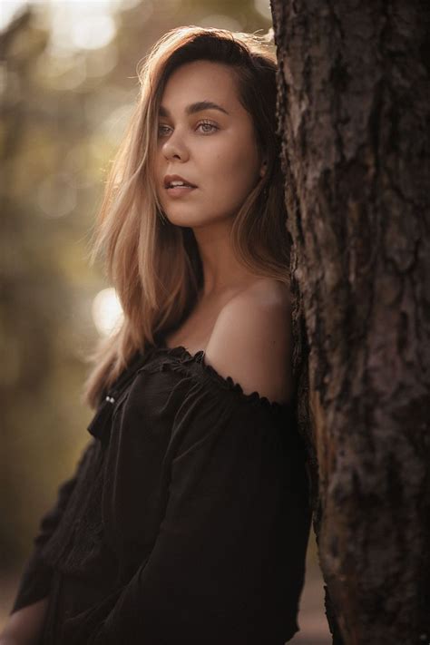 Photo Shoot In The Forest Outdoor Portrait Photography Autumn