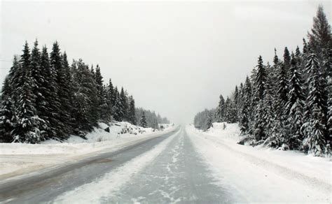 Essential Travel Tips For A Winter Road Trip In Canada