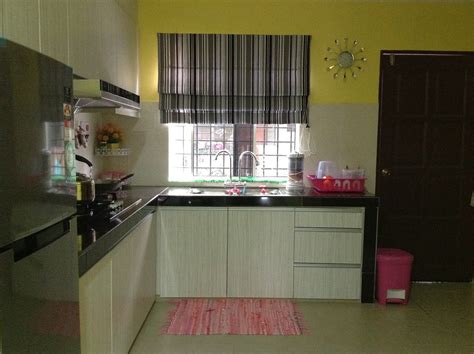 Ok kawan2, ari ni ai akan share kan pasal langsir di ruang tamu dan susun atur ruang tamu rumah ai dulu. LIFE ~ SHARING ~ LOVE: SUSUN ATUR DAPUR COMELKU 1