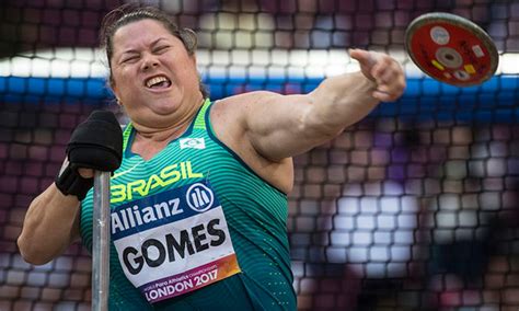 Produção ou lançamento de filmes, vídeos, fitas, discos, programas radiofónicos e televisivos. Beth Gomes ouro lançamento de disco de atletismo ...