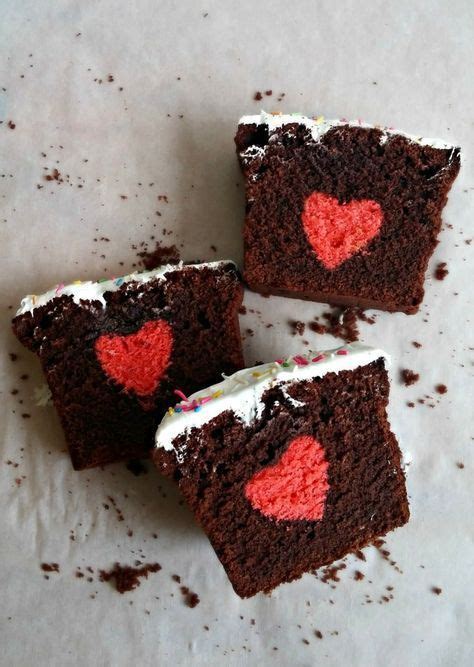 Der kuchen mit herz innen gelingt ganz leicht und ist nur wenig aufwendiger als ein normaler kastenkuchen. Pin on Backen