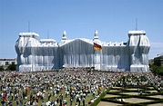 The Wrapped Reichstag by Christo and Jeanne-Claude (Berlin) | Christo ...
