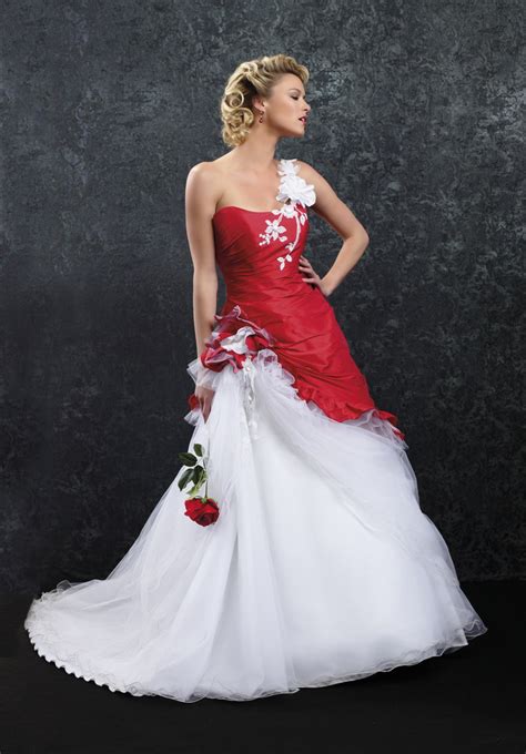 Robes De Mariée La Vie En Rouge