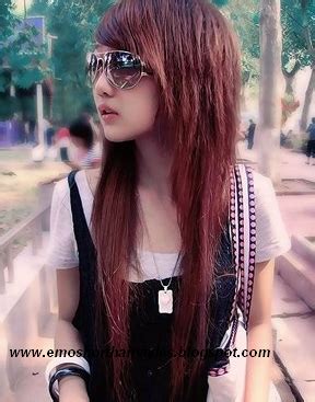 Vibrant two toned curly hair. Emo Short Hairstyles,Emo Short Haircuts: Emo Hairstyles ...