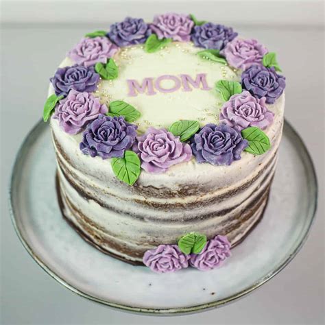 Simple Buttercream Mothers Day Cake 32 Easy Cakes For Mother S Day