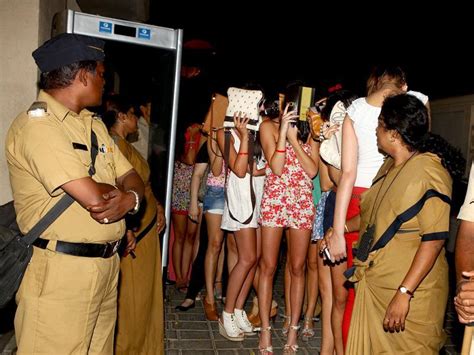 Mumbai Rave Party Busted Cities Photos Hindustan Times