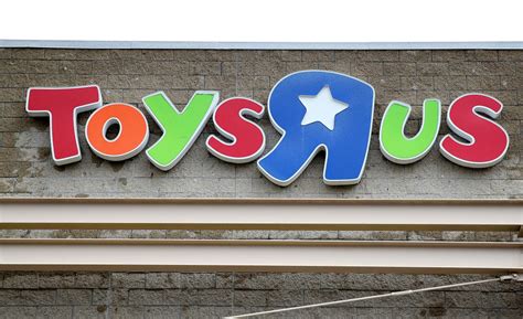 Toys R Us Stores Are Opening Inside Macys Locations Across The Us