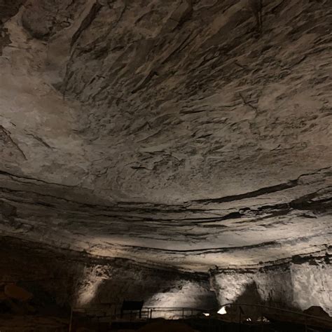 Historic Natural Entrance And Rotunda Mammoth Cave Aktuelle 2021