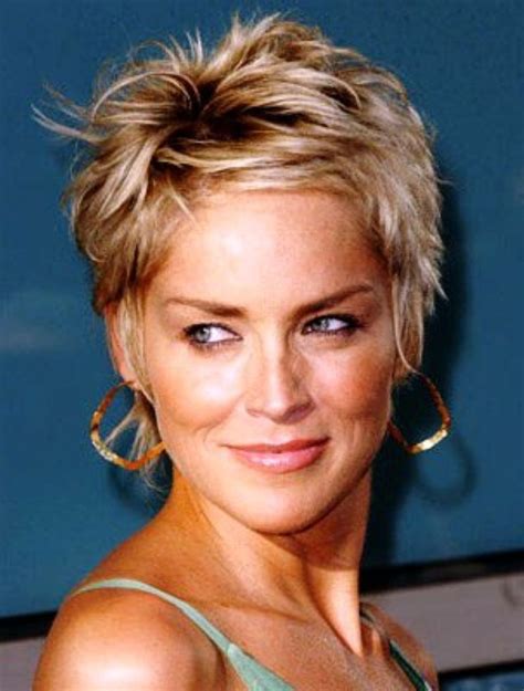 Sharon stone ist bekannt für ihre schönen kurzen frisuren. sharon stone short hair pics | Great Haircuts & Highlights ...