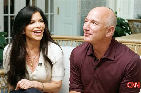 Trending Global Media Jeff Bezos Lauren Sanchez Reveal Space Travel Plans As They Praise Each