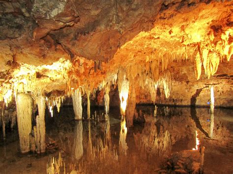 Things To Do At And Near Meramec Caverns Its Worth The Trip