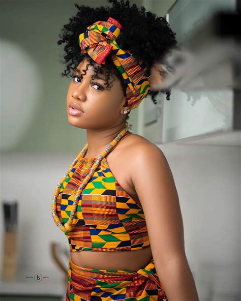 Hot Shots Of Two African Beauties In Kente Prints Fashion Classic Ghana