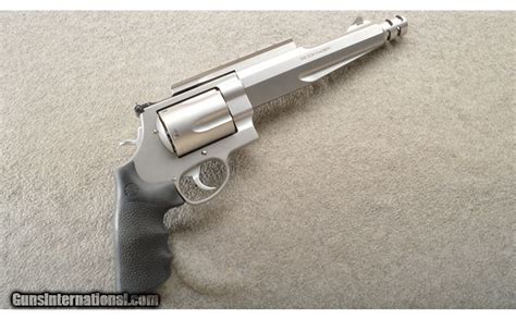 Smith And Wesson ~ Performance Center 500 Magnum ~ 500 Sandw Magnum