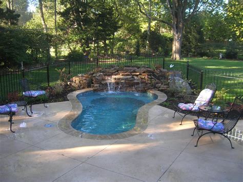 Patio Pool Good Size For The Lounging Pool Ideaentry Area Could Be