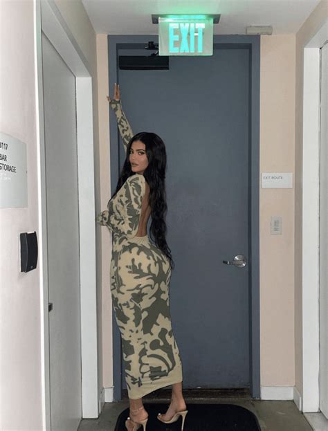 Kylie Jenner Proudly Displays Her Curves In New Photos Embracing The