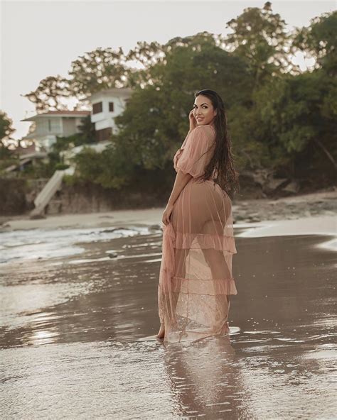 traje de estilo rosa con vestido fotografía de Instagram de chicas