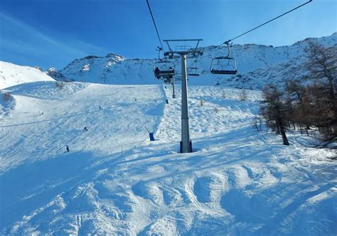 Courmayeur Skiing Snowboarding Ski Lifts Terrain Lift Pass Maps