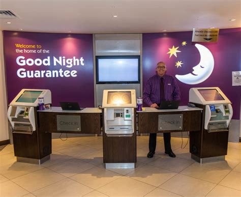 Rooms available at premier inn london city tower hill. PREMIER INN LONDON BANK (TOWER) HOTEL - Updated 2018 ...