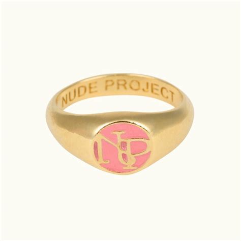 Hombre Mujer Glossy Ring Gold Joyas Nude Project Megan McCooey