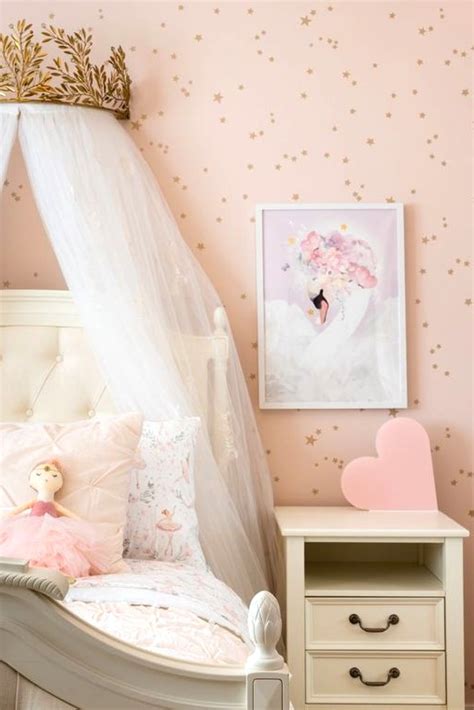 35 Adorably Cute Pink Woman Bedrooms