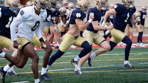 Notre Dame Just Outside Top Four In Cbs 1 131 Preseason Poll Bvm Sports