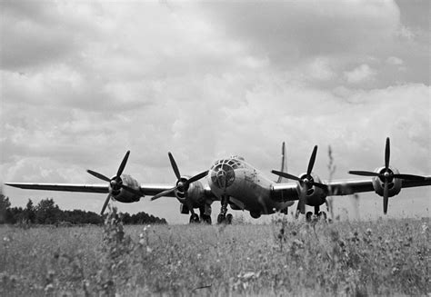 Check spelling or type a new query. Peringatan Seratus Tahun Penerbangan Jarak Jauh Rusia ...