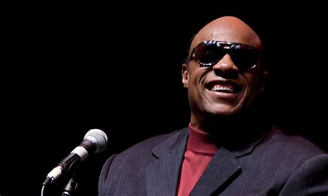 Happy Birthday Stevie Wonder Celebrate The Legendary Music Icons 71st Birthday Stevie Wonder