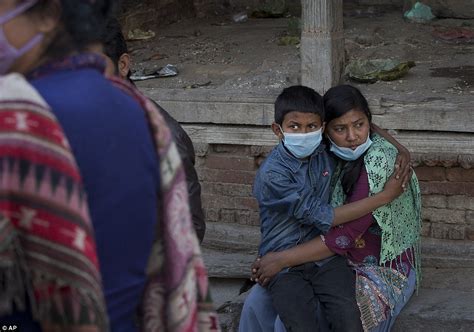 Nepal Holds Mass Cremations With Funeral Pyres As Earthquake Death Toll Reaches 4000 Daily
