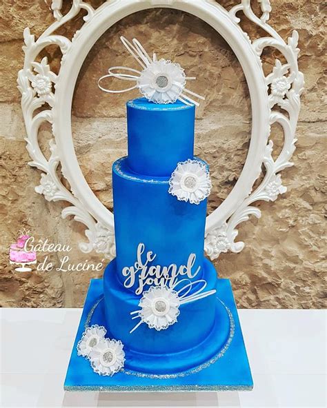 Bleue Wedding Cake Cake By Gâteau De Luciné Cakesdecor