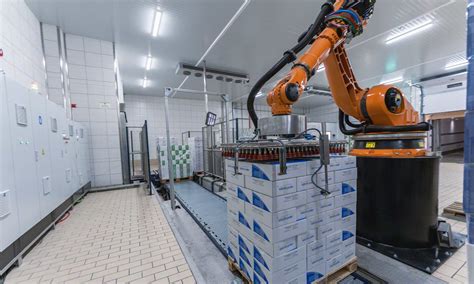 Robot en entrepôt types et avantages Mecalux fr