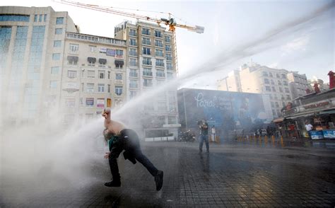 Police Casually Deploy Tear Gas And Water Cannons As Istanbul Protests Spread Business Insider