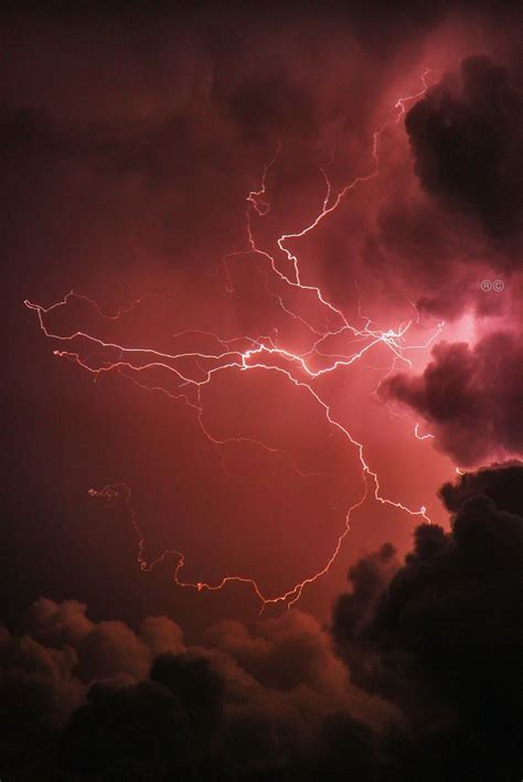 °lightning By Rcameraw Maroon Aesthetic Lightning Photography Red