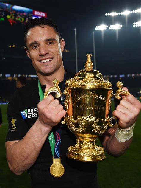 Dan Carter won the Player of the Rugby World Cup Tournament カーター ラグビー