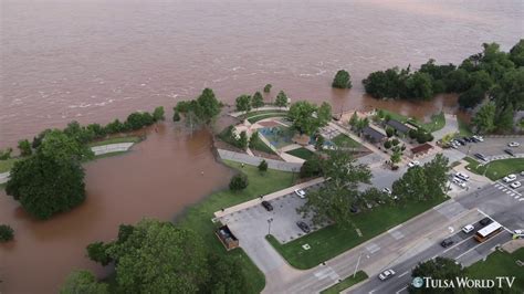 Tulsa Flooding Aerial Flood Coverage Along The Arkansas River Broken