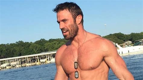 Bachelorette Villain Chad Johnsons Tinder Profile Is Exactly What