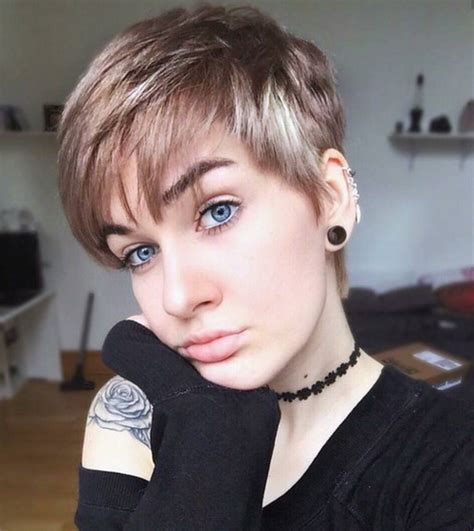 60 Hottest Pixie Haircuts For Women 2018 Pixie Hairstyles From Classic