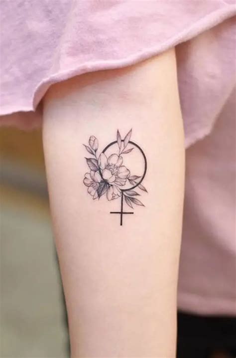 10 Cute Minimalist Cross Tattoos For Women Greenorc