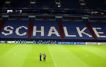 סיגנאל אידונה פארק · מאמן הקבוצה: מתים על זה: שאלקה תבנה בית קברות לאוהדים