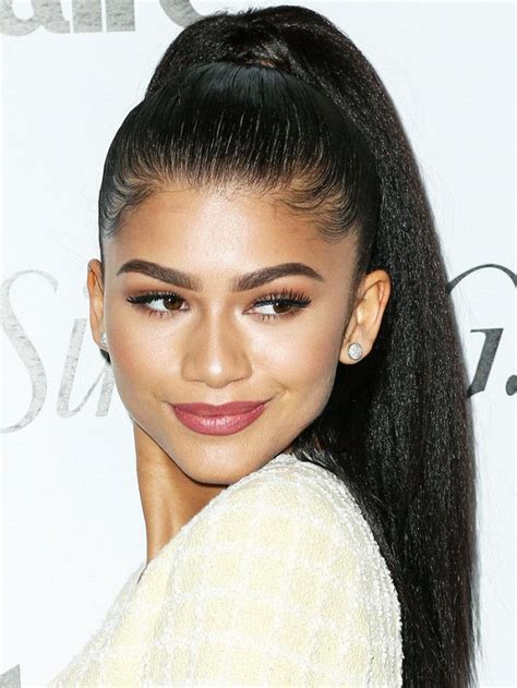 When a braided hairstyle is the focal point, leaving your baby hairs alone adds texture and completes the. 28 of the Best Hairstyles for Round Faces | High ponytail ...