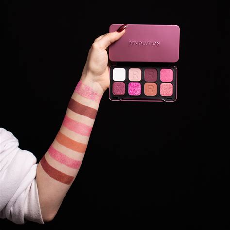 Revolution Forever Flawless Dynamic Eyeshadow Palette Ambient Pink