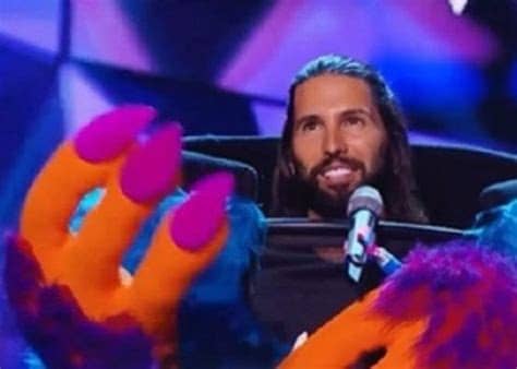 Christian chávez informó que pasa por un momento complicado, que lo tiene en una terrible depresión. ¿A cuál de los investigadores de "Quién es la máscara" te ...