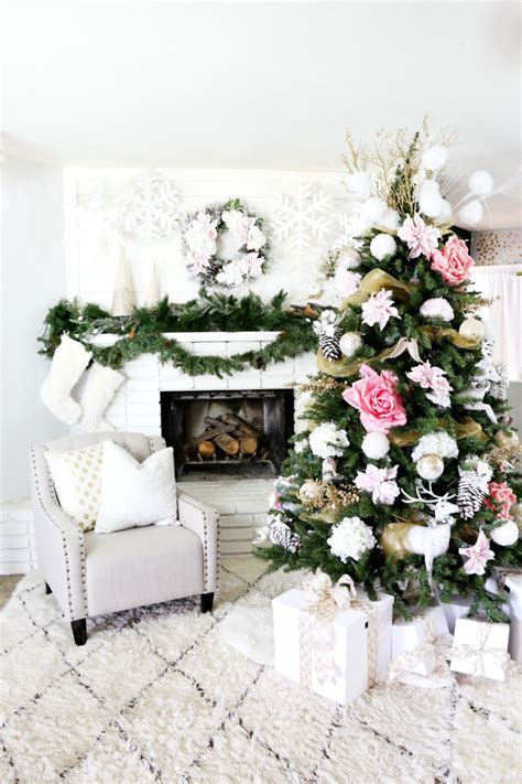 10 Insanely Beautiful Ways To Decorate Your Christmas Tree Page 12 Of