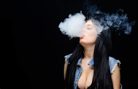 Premium Photo White Cloud Of Smoke Vaping Is Sexy Fashion Girl Vaping Relaxing With Hookah