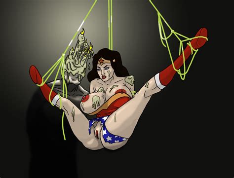 Wonder Woman Bizarre Bondage Porn Wonder Woman Porn
