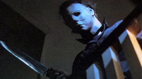 First Official Look At Michael Myers In Halloween Sequel Emerges