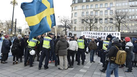 Sweden Arrests And Scuffles After Anti Refugee Rampage News Al Jazeera