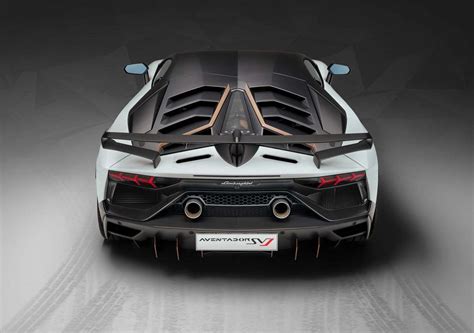 Yeni Lamborghini Aventador Svj Oto Kokpit