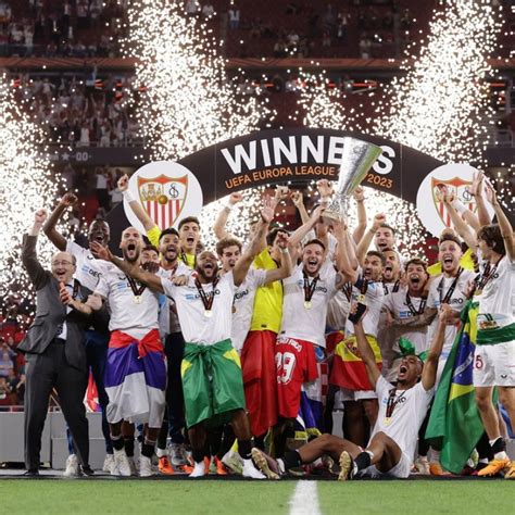 Sevilla campeón de la Europa League venció en los penales a la Roma y